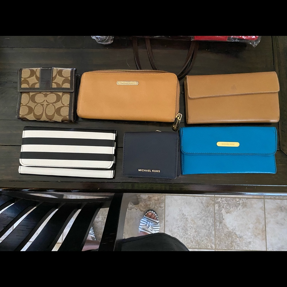 7 Wallets-Different Designers